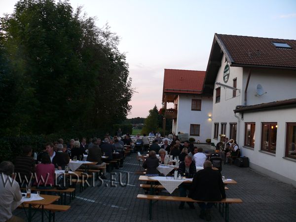 Kramerwirt - BBQ buiten